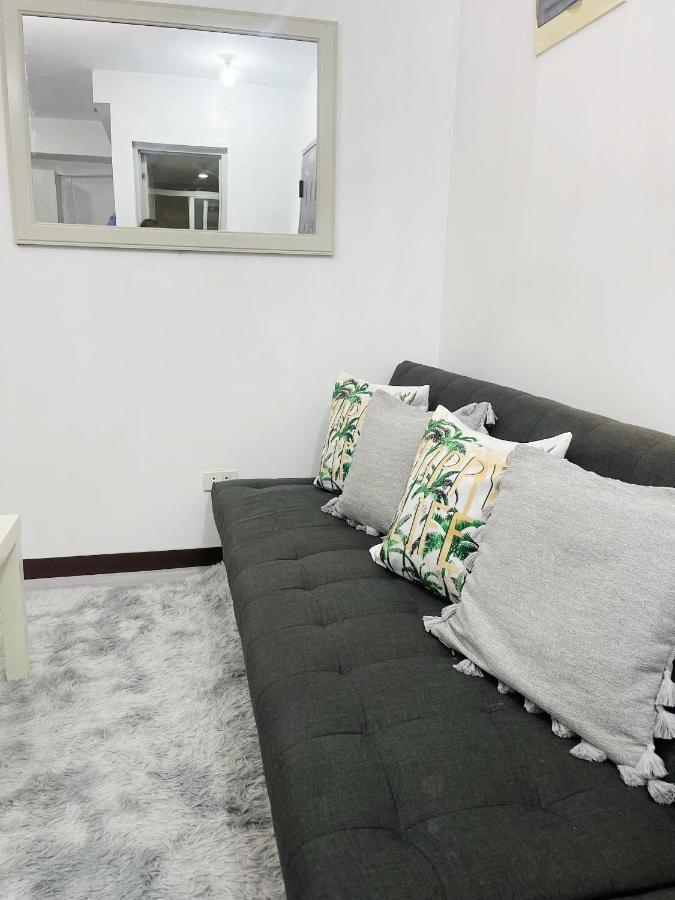 Lancris Residences 2 Bedroom Entire Apartment Near Airport With Pool Paranaque City Zewnętrze zdjęcie