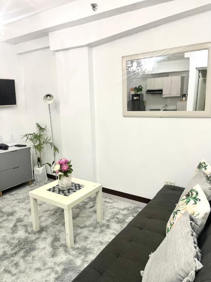 Lancris Residences 2 Bedroom Entire Apartment Near Airport With Pool Paranaque City Zewnętrze zdjęcie