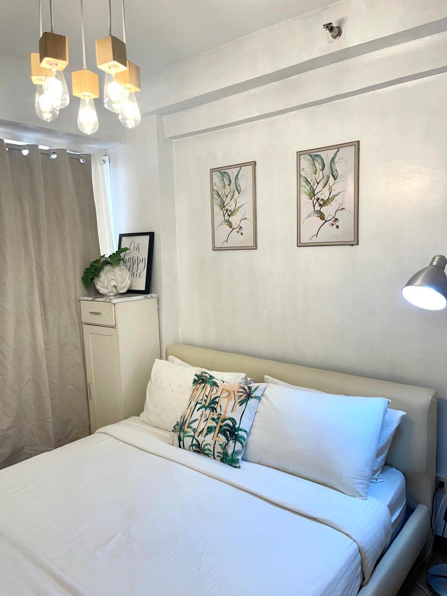 Lancris Residences 2 Bedroom Entire Apartment Near Airport With Pool Paranaque City Zewnętrze zdjęcie