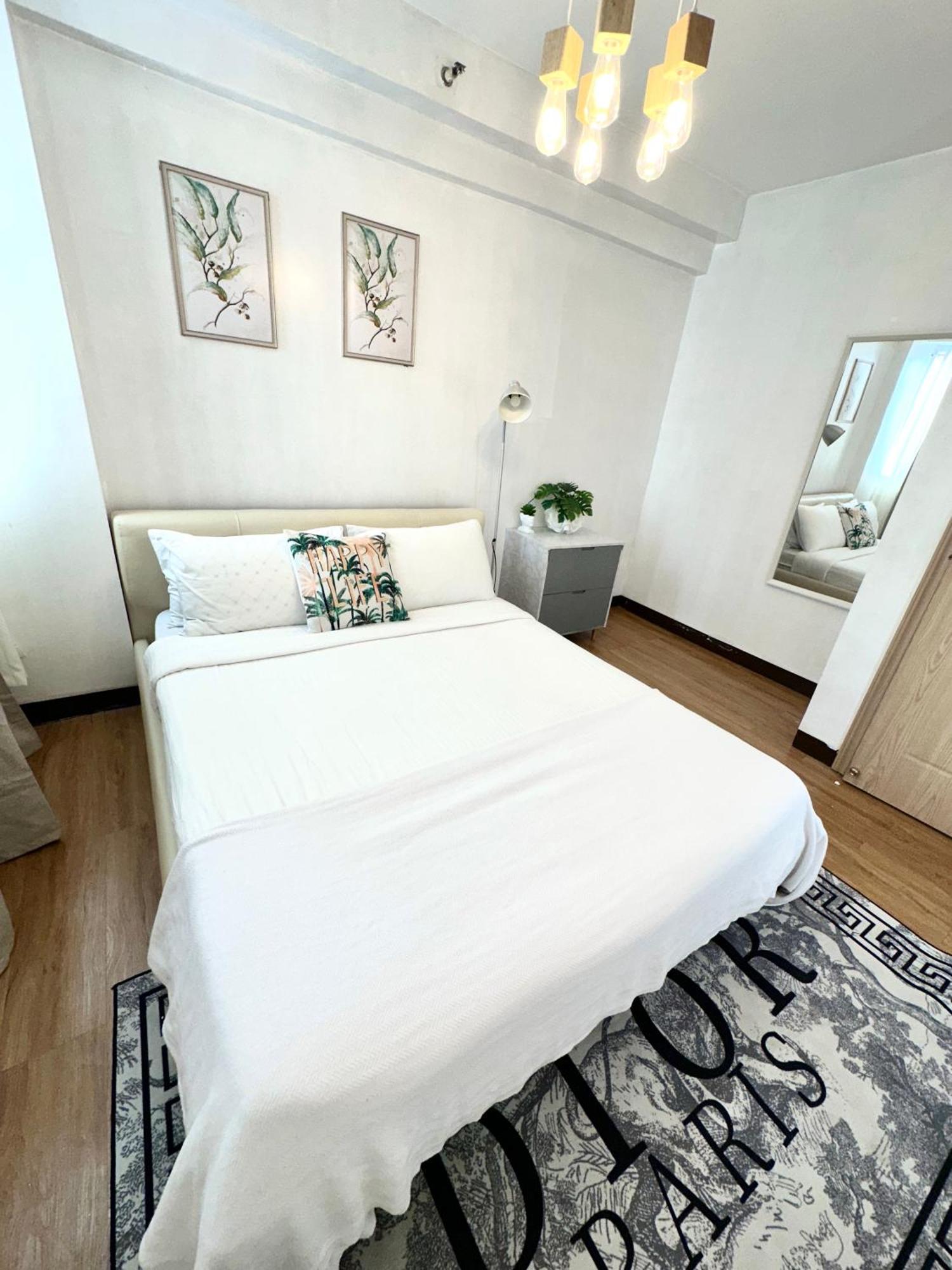 Lancris Residences 2 Bedroom Entire Apartment Near Airport With Pool Paranaque City Zewnętrze zdjęcie